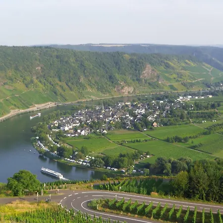Apartment Comfortable In Ediger Eller Eifel